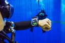 WatchDive: caixa estanque transforma Apple Watch e Galaxy Watch em computador de mergulho