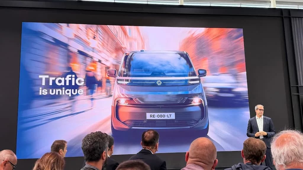 Renault Trafic E-Tech: van elétrica com 470 km de autonomia