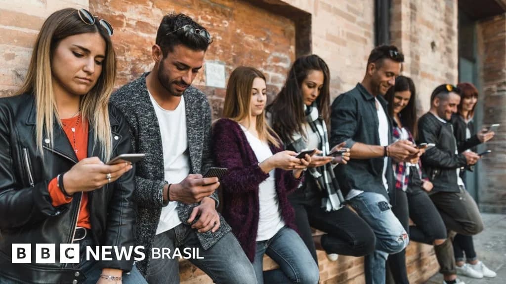 Desligar o algoritmo: como reduzir recomendações no feed