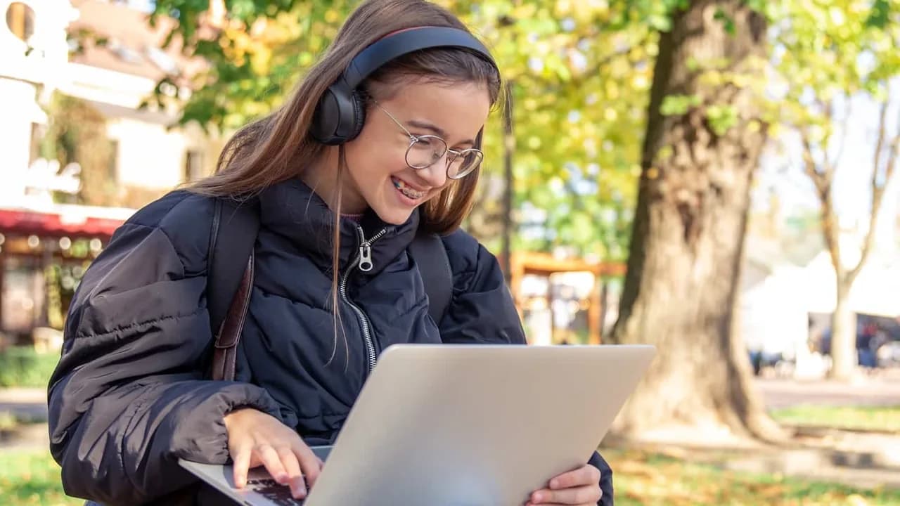 12 Ferramentas de IA Essenciais para Estudantes em 2026