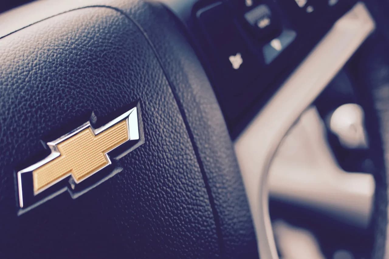 Android Auto e Apple CarPlay de volta: o recuo da GM