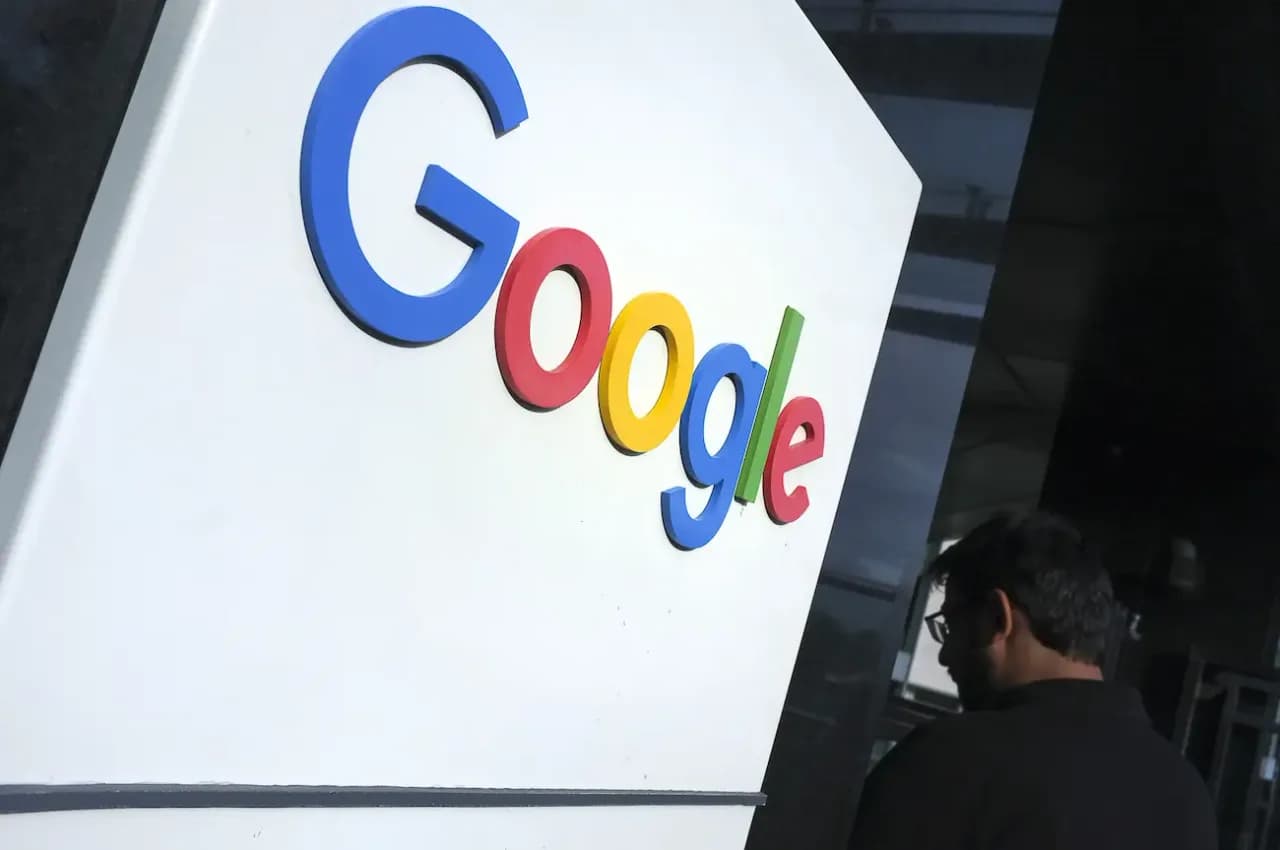 Google pode pagar publishers por uso em respostas de IA
